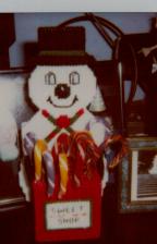 snowmancandycaneholder.jpg